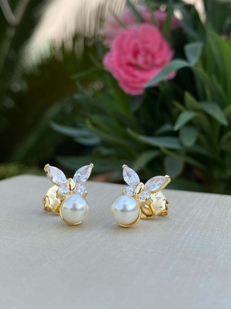 BRINCO BORBOLETA ZIRCONIA E PEROLA