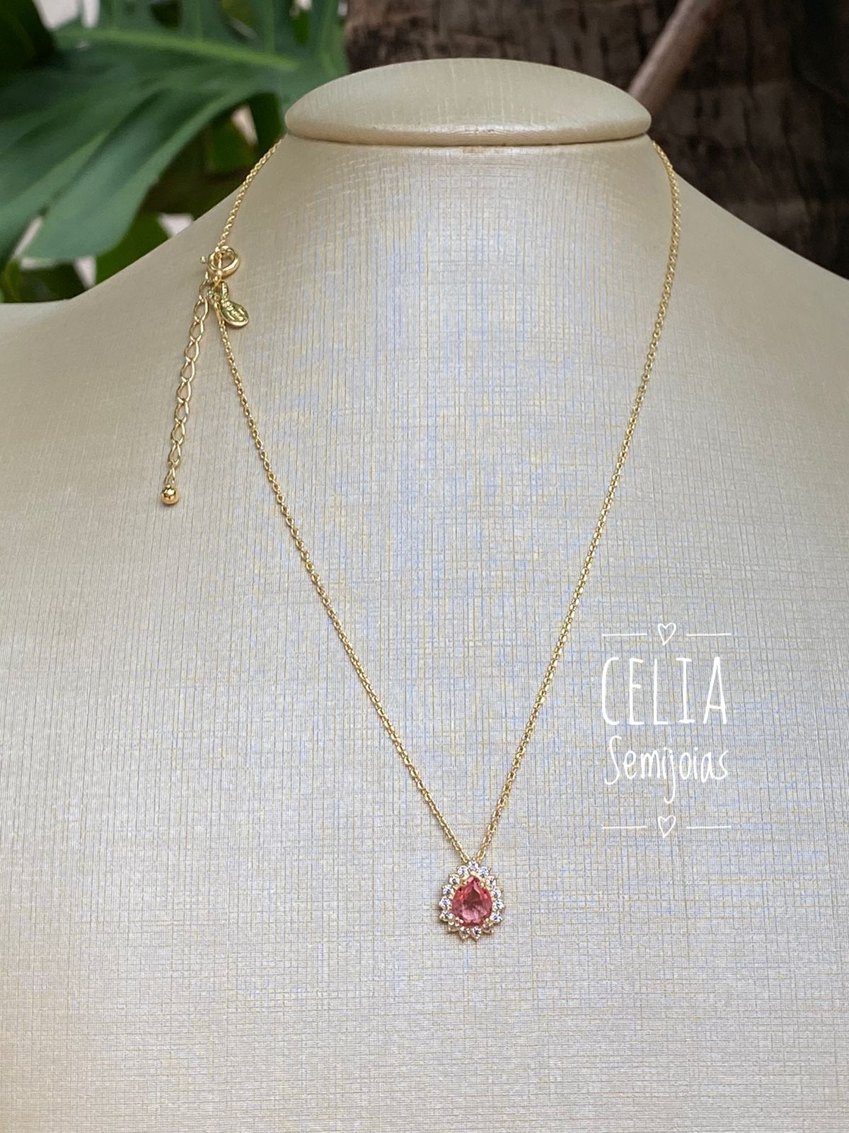 GARGARGANTILHA GOTA CRISTAL ROSA