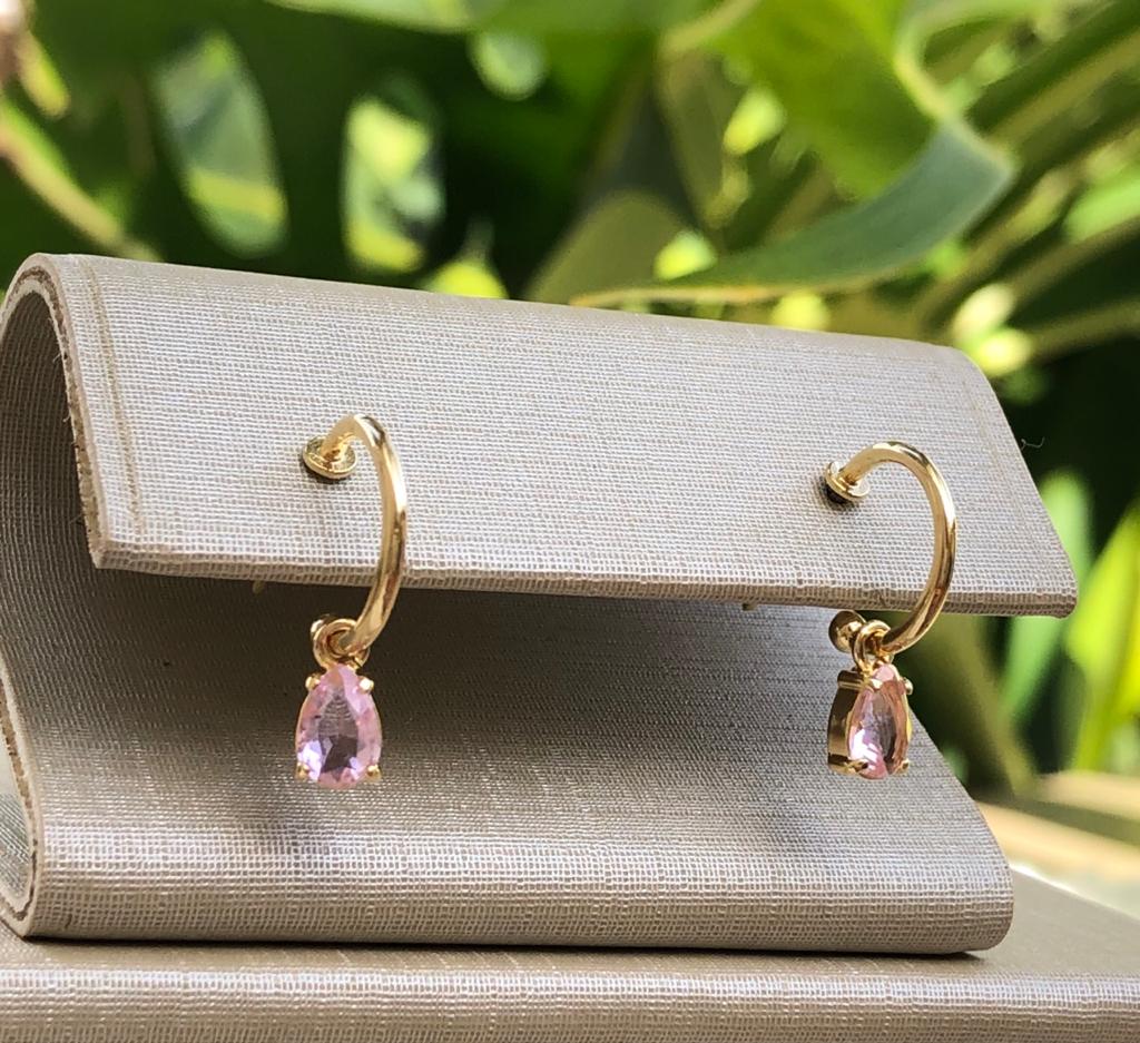 BRINCO ARGOLA PEQUENA ZIRCONIA ROSA